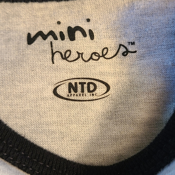 Mini Heroes light grey onesie/bodysuit - Picture 2 of 4